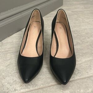 Black pumps size 7.5 3 in stiletto